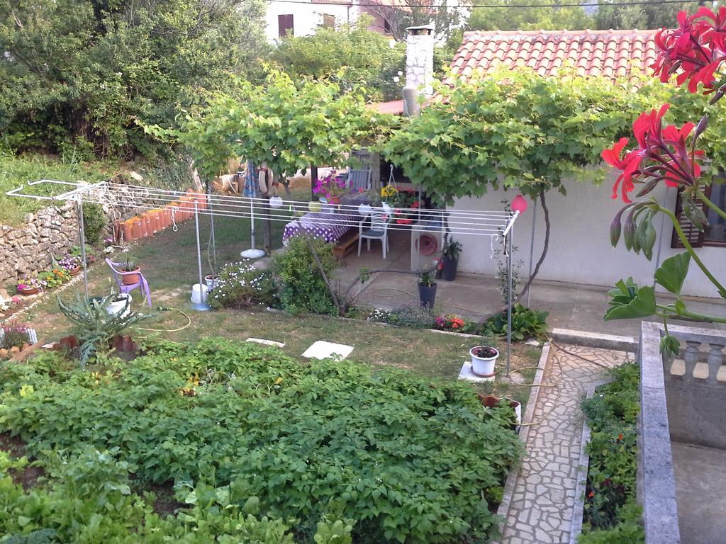 Berto Nerezine Exterior foto