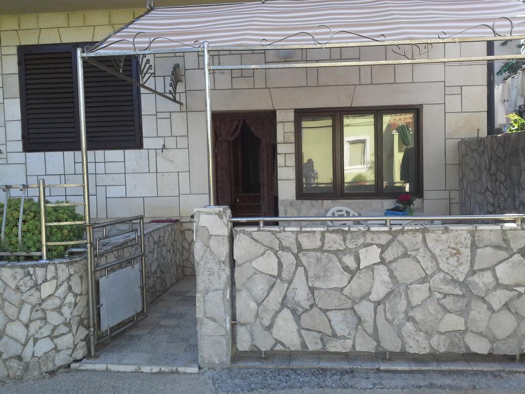 Berto Nerezine Exterior foto